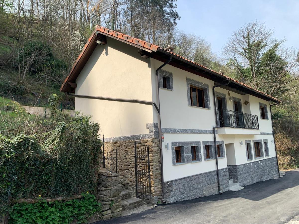 Chalet Casa Rural En Santa Cruz-mieres